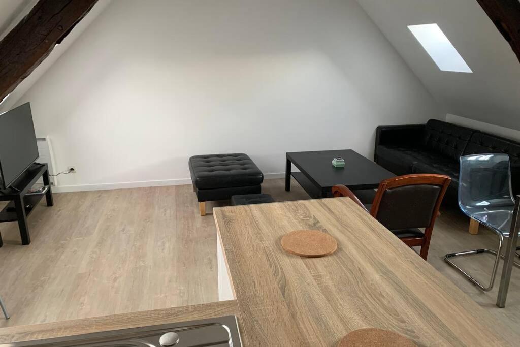 T3 Proximite Du Chu Avec Acces Internet & Netflix Rouen Exterior photo